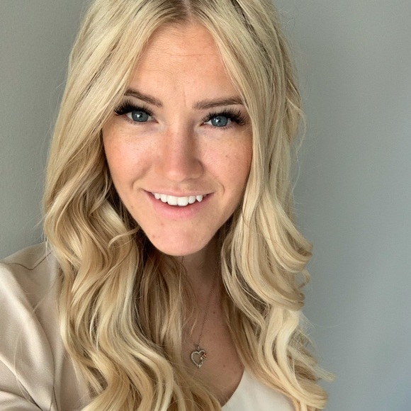 Meet your Posher, Crystal - Picture 1 of 1